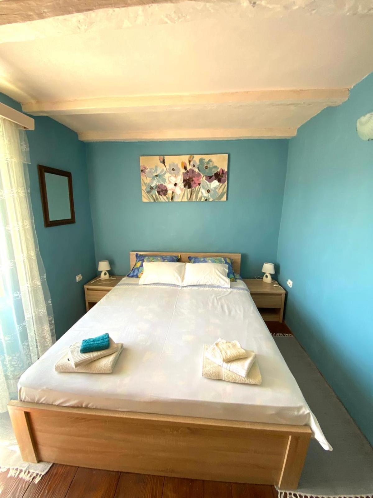 Apartment Cacini Dvori Lastovo Eksteriør billede