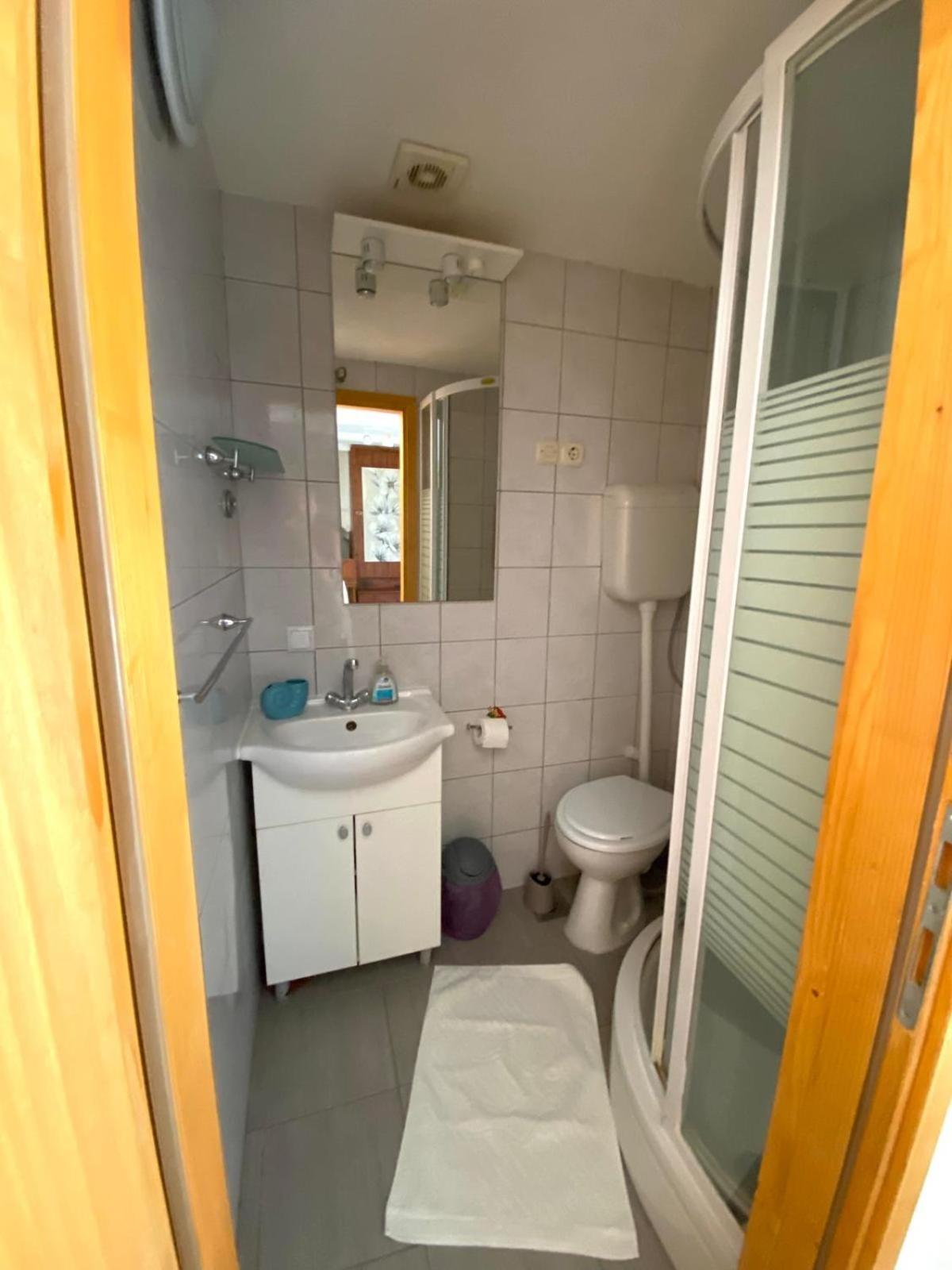 Apartment Cacini Dvori Lastovo Eksteriør billede